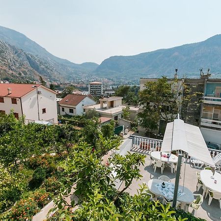 Apartments Los Olivos Котор Экстерьер фото