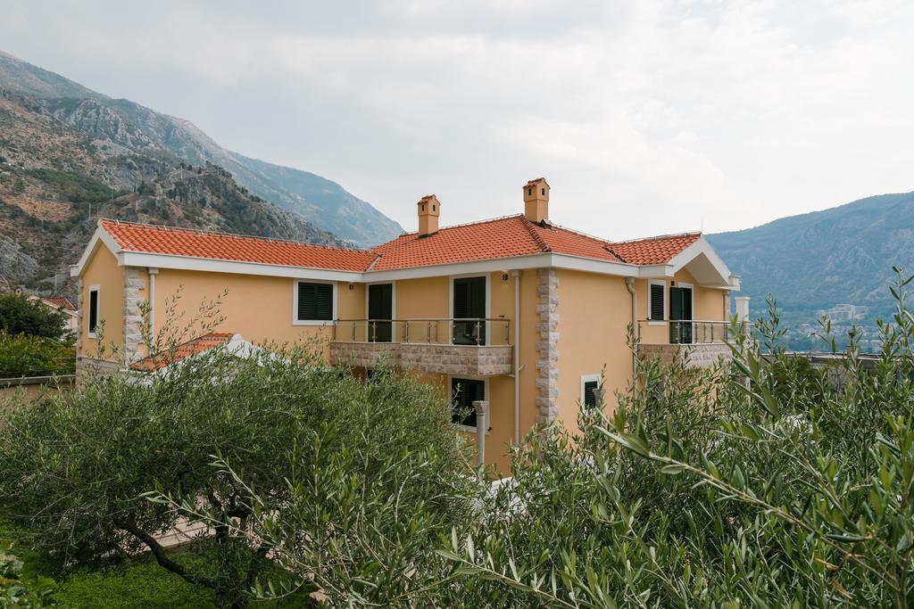 Apartments Los Olivos Котор Экстерьер фото
